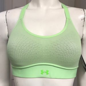 Under Armour Athletic/Athleisure Sports Bra, NWT!